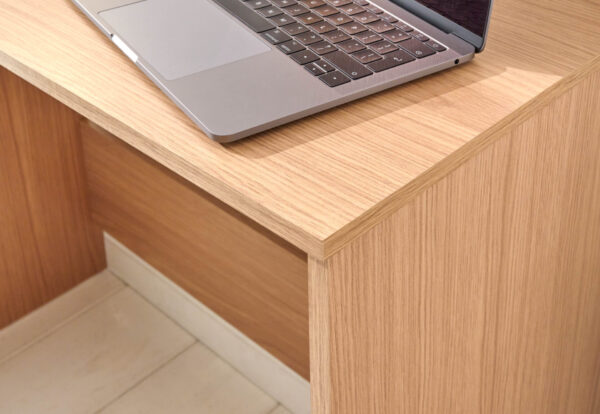 PIRDSKOAK-Piro-Desk-Oak-Jul21-DTL-01