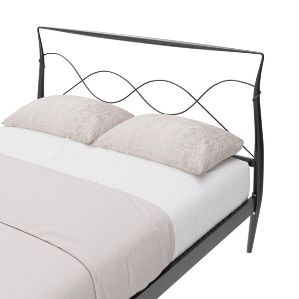 RIM150BLK-Rimini Bed 135CM -Detail with bedding (1)