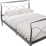 RIM150BLK-Rimini Bed 135CM -Detail2 with bedding (1)