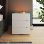 RIL3DBWHT-RILEY BEDSIDE-05-25-RMS07
